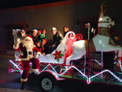 Santa Claus con trineo para entrega de regalos