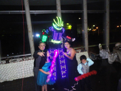 Show de Robot con Luces LED