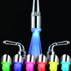 Adaptador para llaves de baño con luces LED